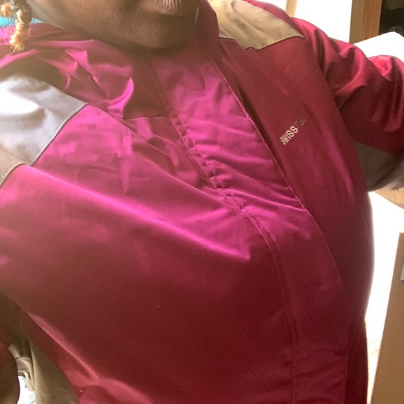 Swiss Tech Jacket - Picture 2 of 5